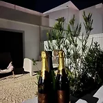 Σπίτι διακοπών Modern House With Private Pool Σάγκρες