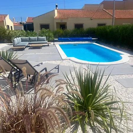 Modern House With Private Pool *