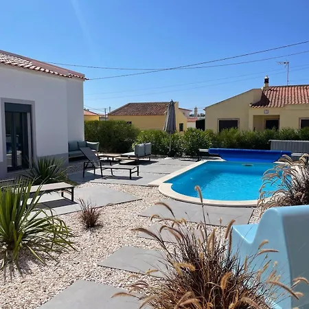 Modern House With Private Pool Ferienhaus Sagres